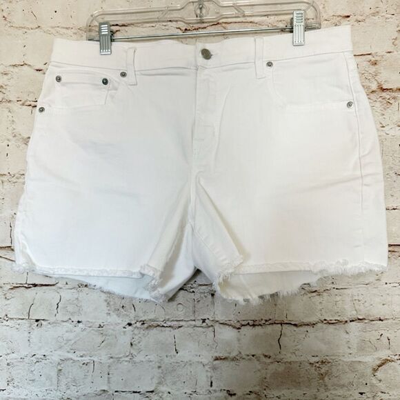 Gap Denim 5in Jean shorts frayed hem - Picture 1 of 5